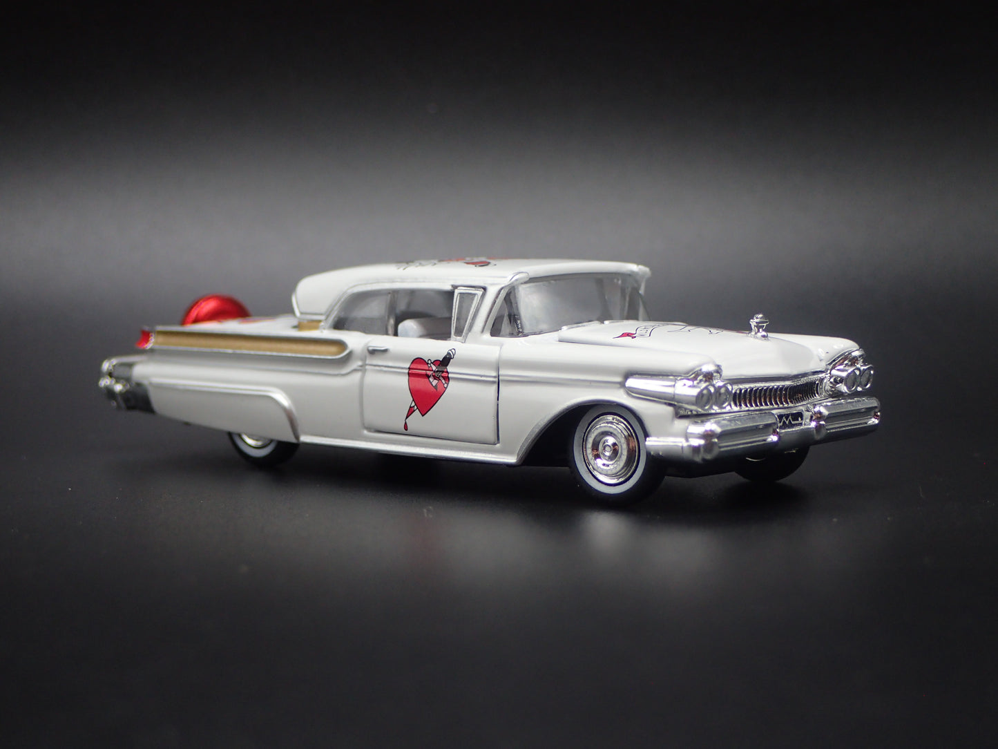 1957 57 MERC MERCURY TURNPIKE CRUISER 1/64 SCALE COLLECTIBLE DIECAST MODEL CAR