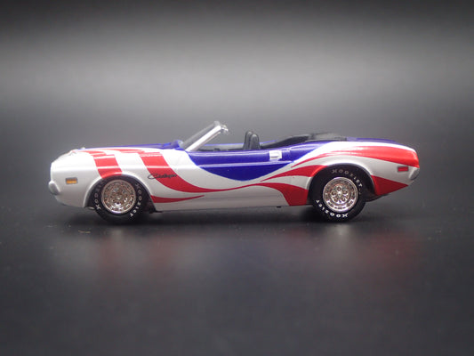 1971 71 DODGE CHALLENGER CONVERTIBLE 1/64 SCALE DIORAMA DIECAST MODEL CAR