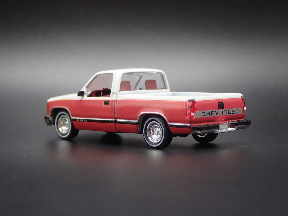 1988 CHEVY CHEVROLET C1500 SILVERADO PICKUP TRUCK 1:64 SCALE DIECAST MODEL CAR