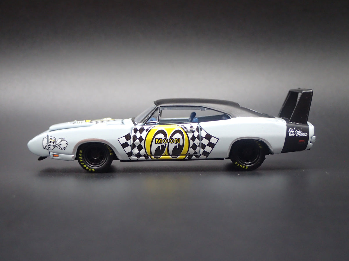 1969 69 DODGE CHARGER DAYTONA HEMI MOONEYES 1:64 SCALE DIECAST MODEL CAR