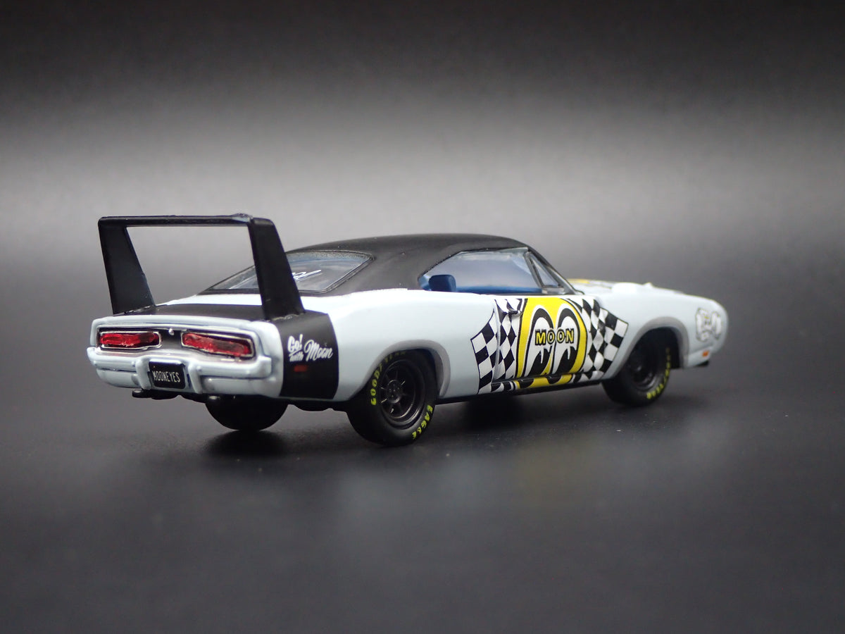 1969 69 DODGE CHARGER DAYTONA HEMI MOONEYES 1:64 SCALE DIECAST MODEL CAR