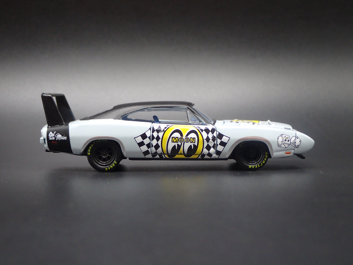 1969 69 DODGE CHARGER DAYTONA HEMI MOONEYES 1:64 SCALE DIECAST MODEL CAR