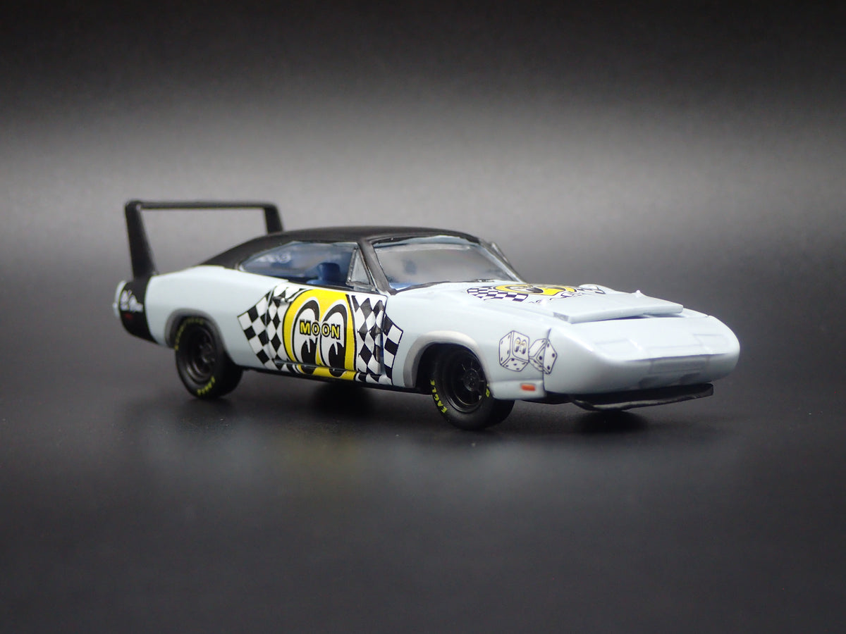 1969 69 DODGE CHARGER DAYTONA HEMI MOONEYES 1:64 SCALE DIECAST MODEL CAR