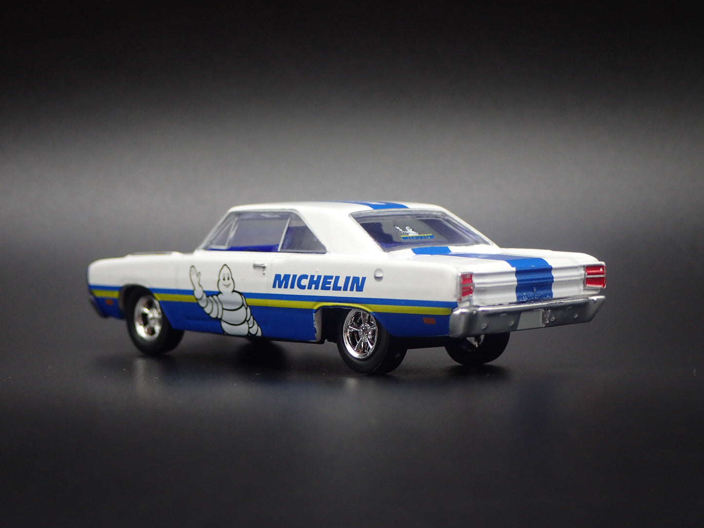 1969 69 DODGE DART SWINGER MICHELIN 1:64 SCALE COLLECTIBLE DIECAST MODEL CAR