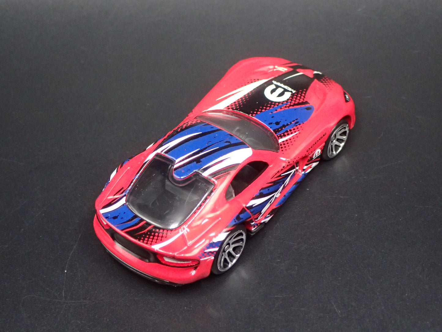 2013-2017 DODGE VIPER SRT RED 1/64 SCALE LIMITED COLLECTIBLE DIECAST MODEL CAR