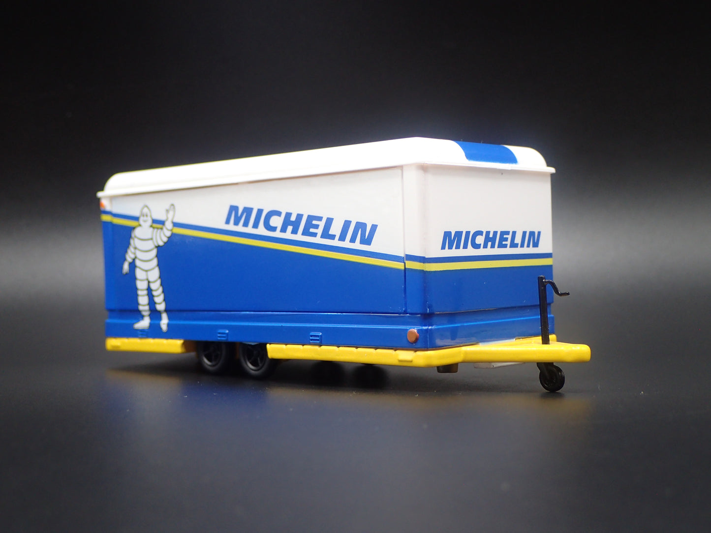 ENCLOSED CAR HAULER TRAILER MICHELIN 1:64 SCALE DIORAMA DIECAST MODEL