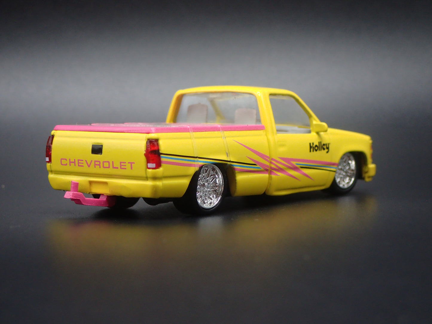 1992 92 CHEVY CHEVROLET C1500 SS 454 PICKUP TRUCK 1:64 SCALE DIECAST MODEL CAR