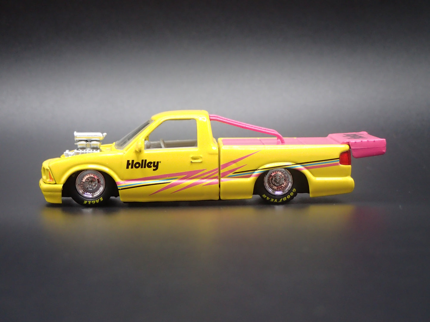 1995 95 CHEVY CHEVROLET C10 PICKUP TRUCK HOLLEY NHRA 1:64 SCALE DIECAST MODEL CAR