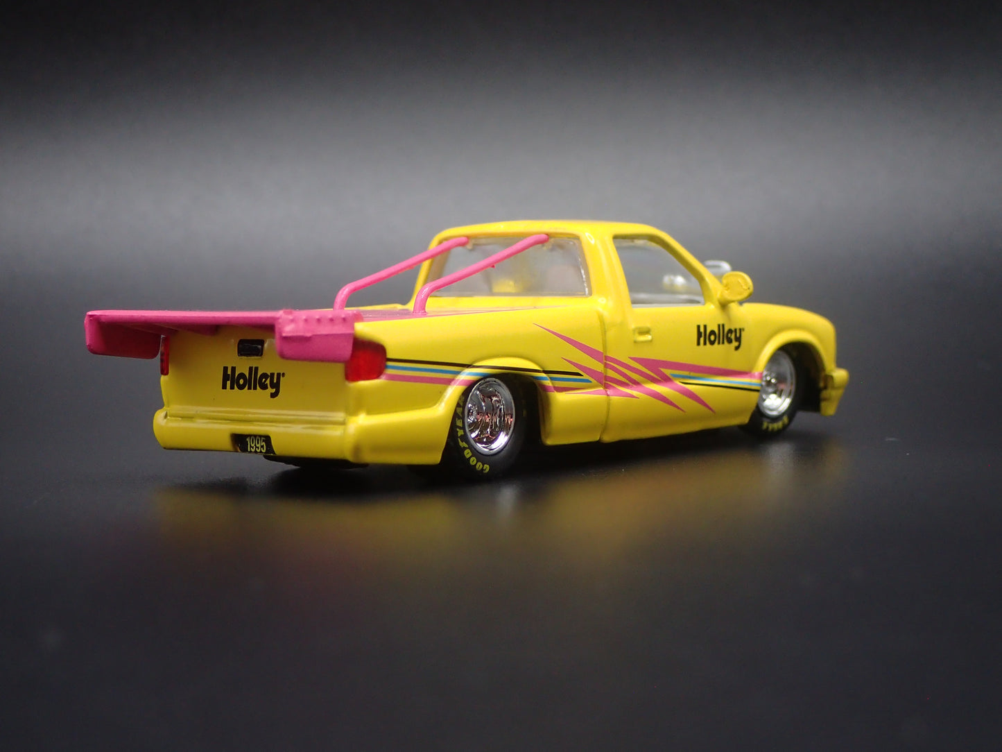 1995 95 CHEVY CHEVROLET C10 PICKUP TRUCK HOLLEY NHRA 1:64 SCALE DIECAST MODEL CAR