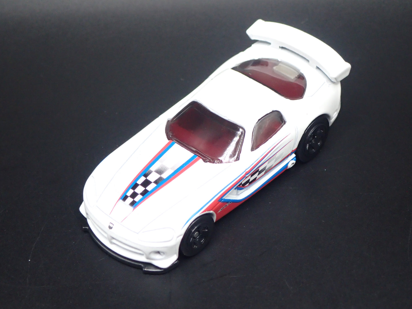 2008-2010 DODGE VIPER SRT10 ACR WHITE 1/64 SCALE DIORAMA DIECAST MODEL CAR