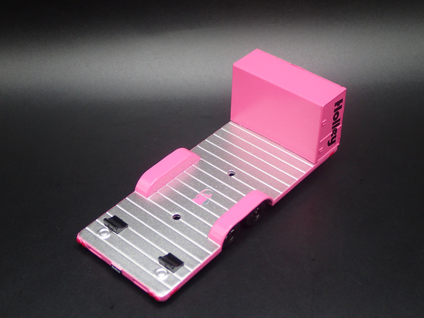 HOLLEY RACING FLATBED CAR HAULER TRAILER 1:64 SCALE DIORAMA PROP MODEL CAR