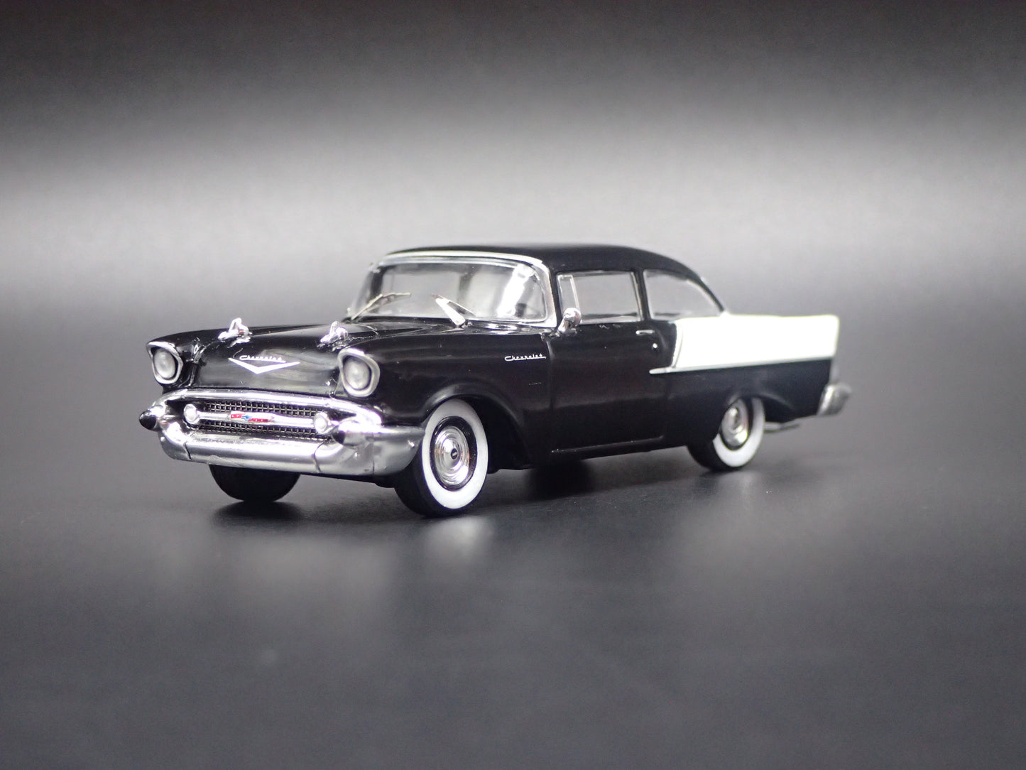 1957 57 CHEVY CHEVROLET 150 SEDAN BLACK 1:64 SCALE DIORAMA DIECAST MODEL CAR