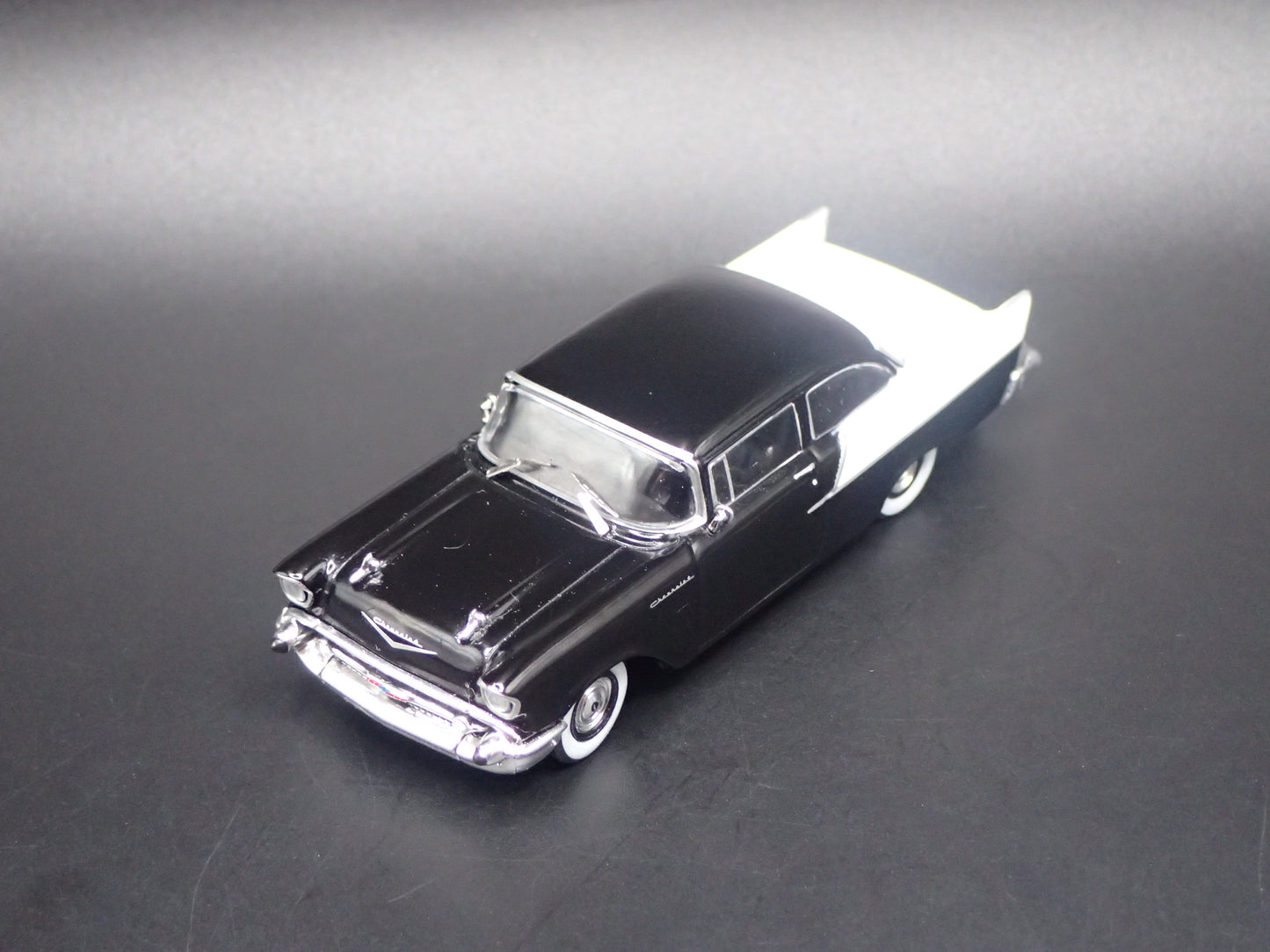 1957 57 CHEVY CHEVROLET 150 SEDAN BLACK 1:64 SCALE DIORAMA DIECAST MODEL CAR