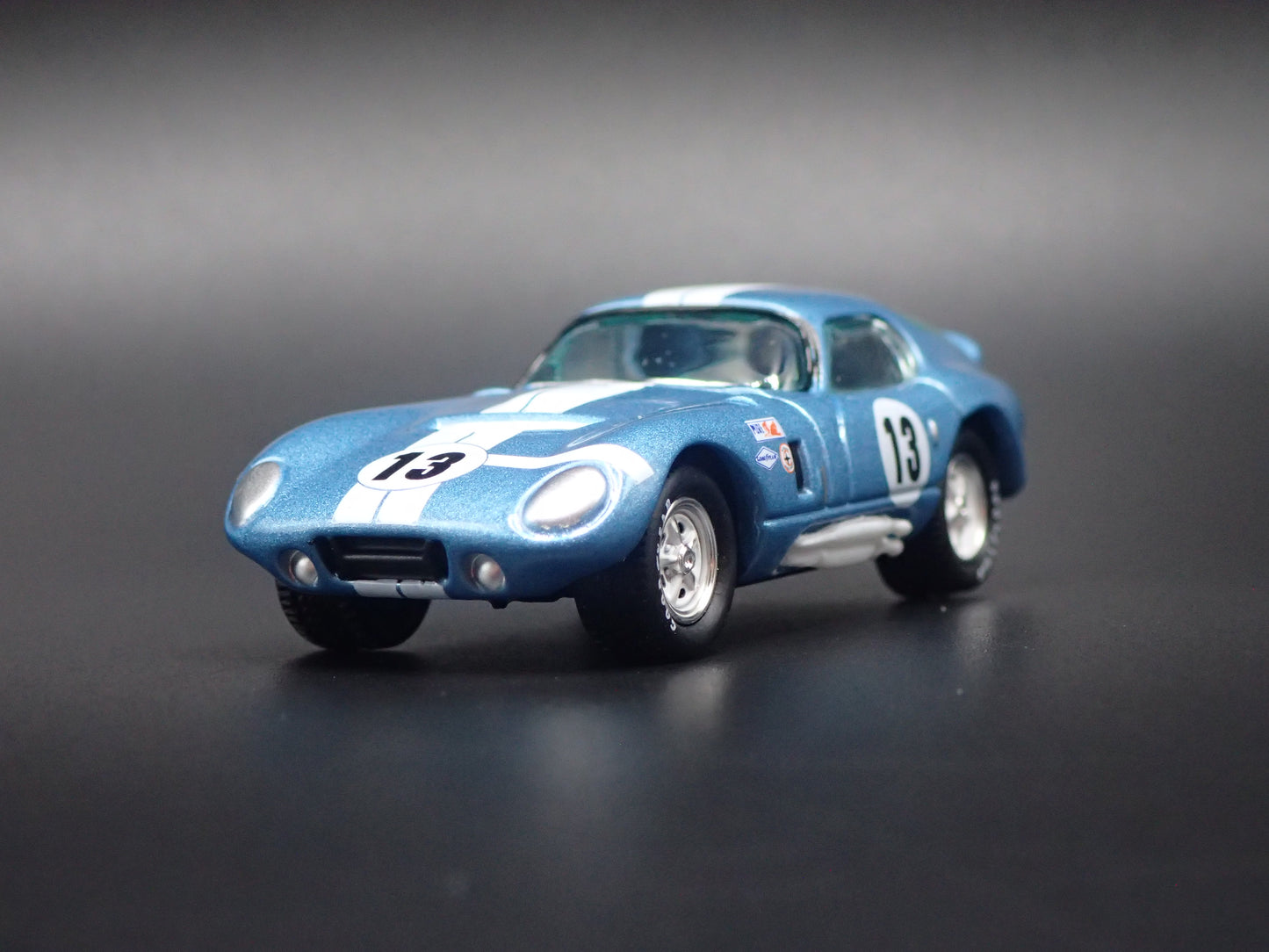 1965 65 SHELBY COBRA DAYTONA COUPE #13 BLUE 1:64 SCALE DIECAST MODEL CAR