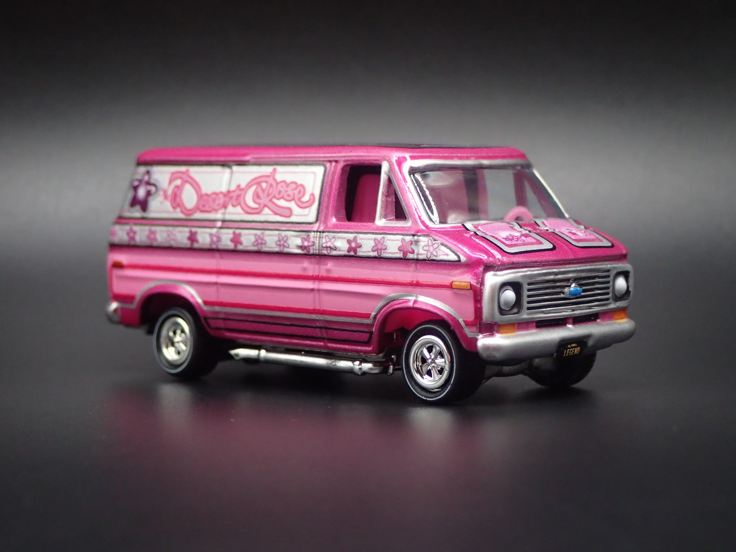 1971-1995 CHEVY CHEVROLET G20 VAN BLUE 1:64 SCALE DIORAMA DIECAST MODEL CAR