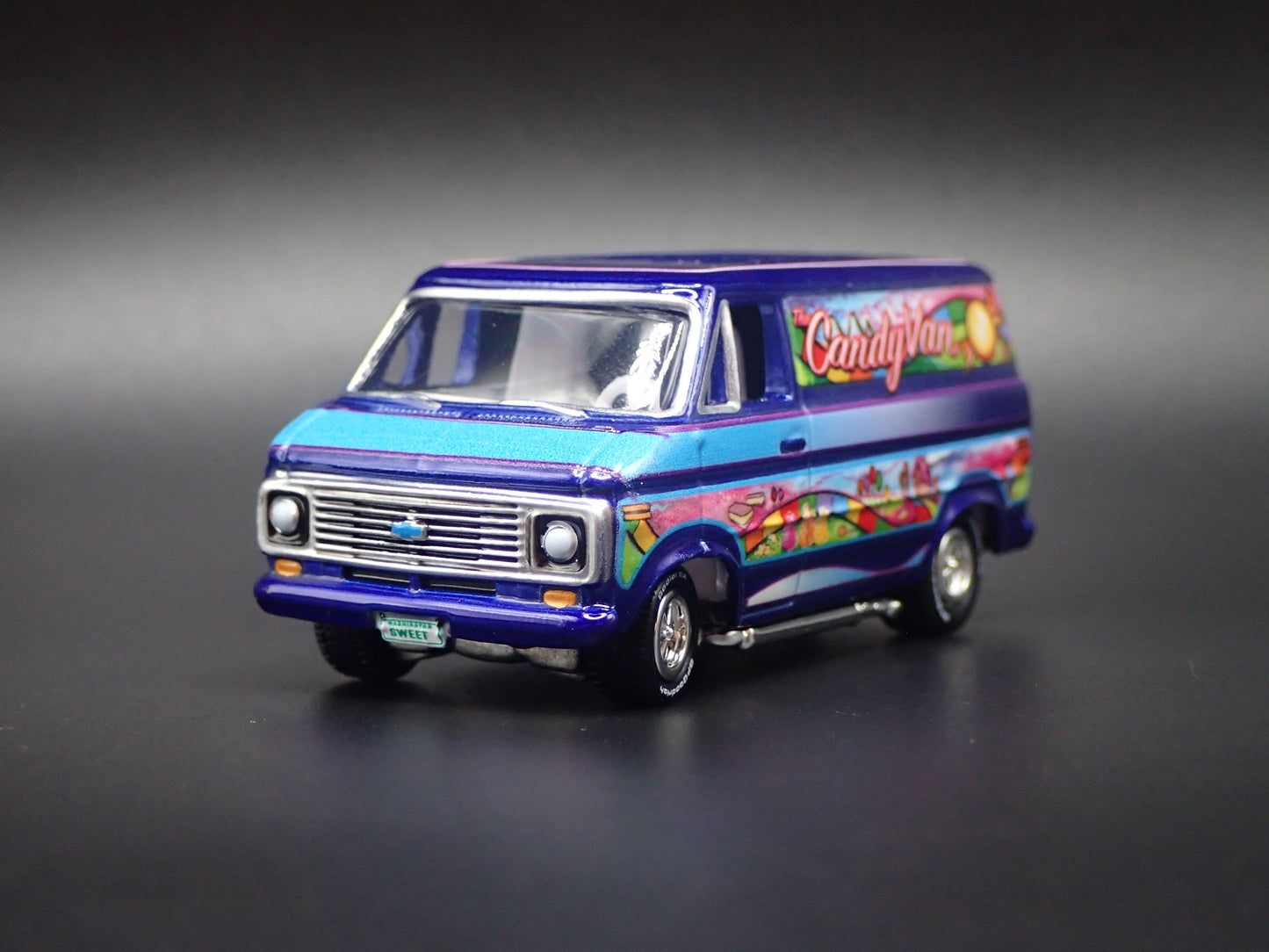 1971-1995 CHEVY CHEVROLET G20 VAN BLUE 1:64 SCALE DIORAMA DIECAST MODEL CAR