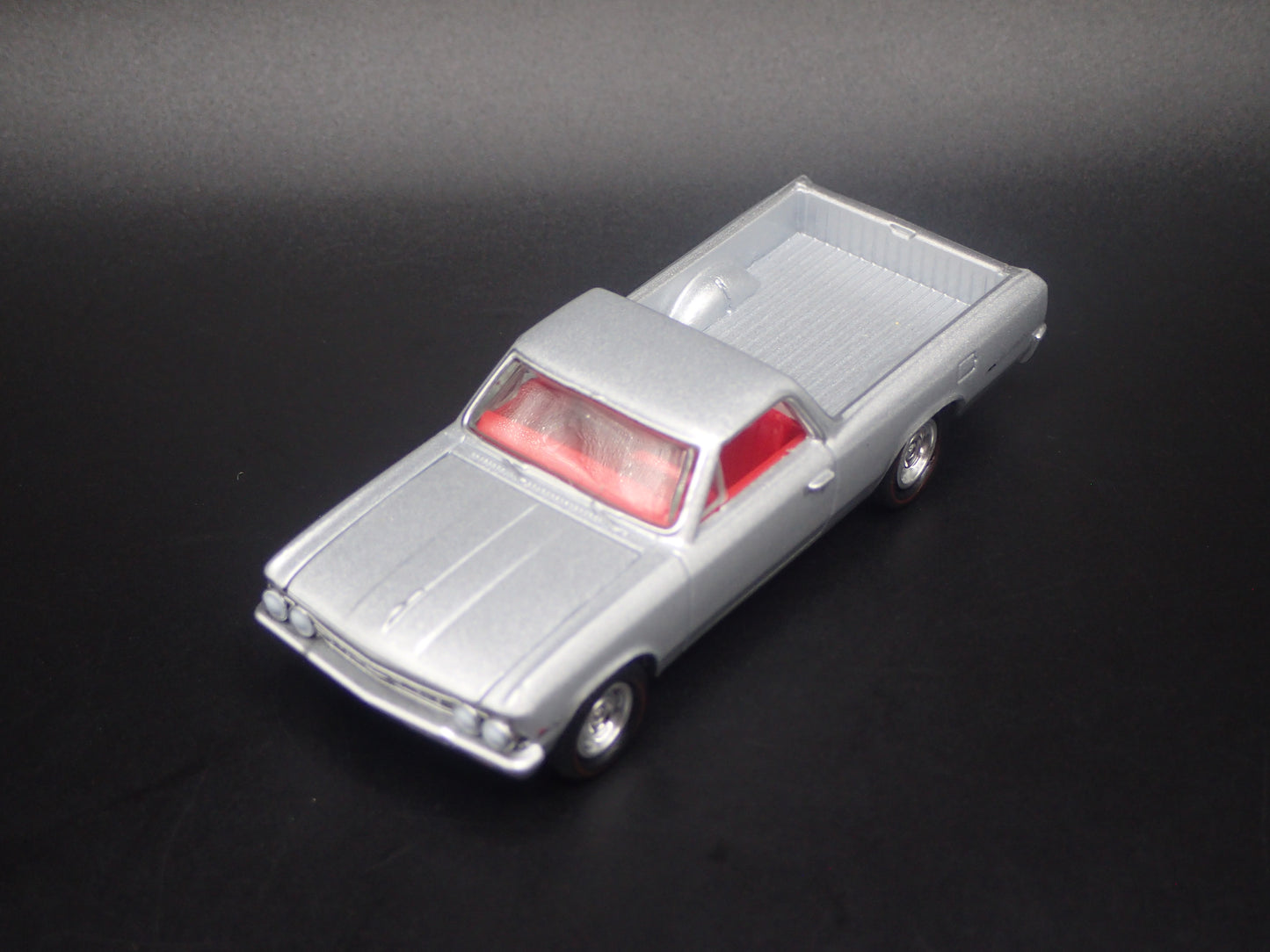 1966 66 CHEVY CHEVROLET EL CAMINO SILVER 1:64 SCALE DIORAMA DIECAST MODEL CAR