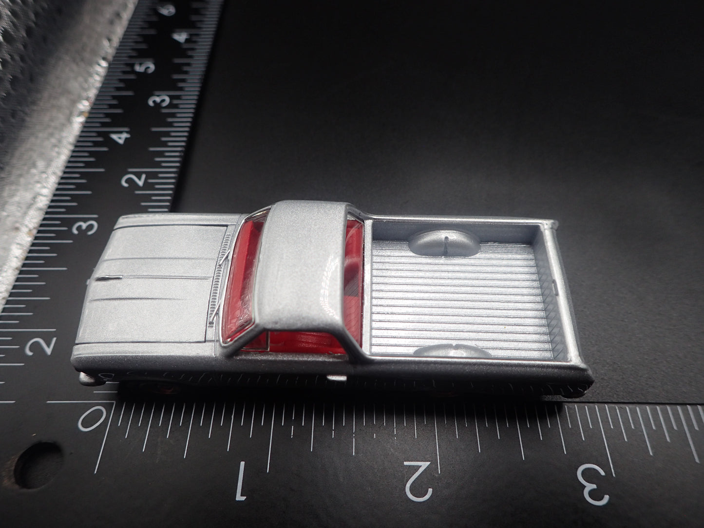 1966 66 CHEVY CHEVROLET EL CAMINO SILVER 1:64 SCALE DIORAMA DIECAST MODEL CAR