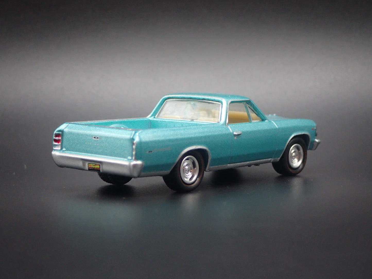 1966 66 CHEVY CHEVROLET EL CAMINO GREEN 1:64 SCALE DIORAMA DIECAST MODEL CAR