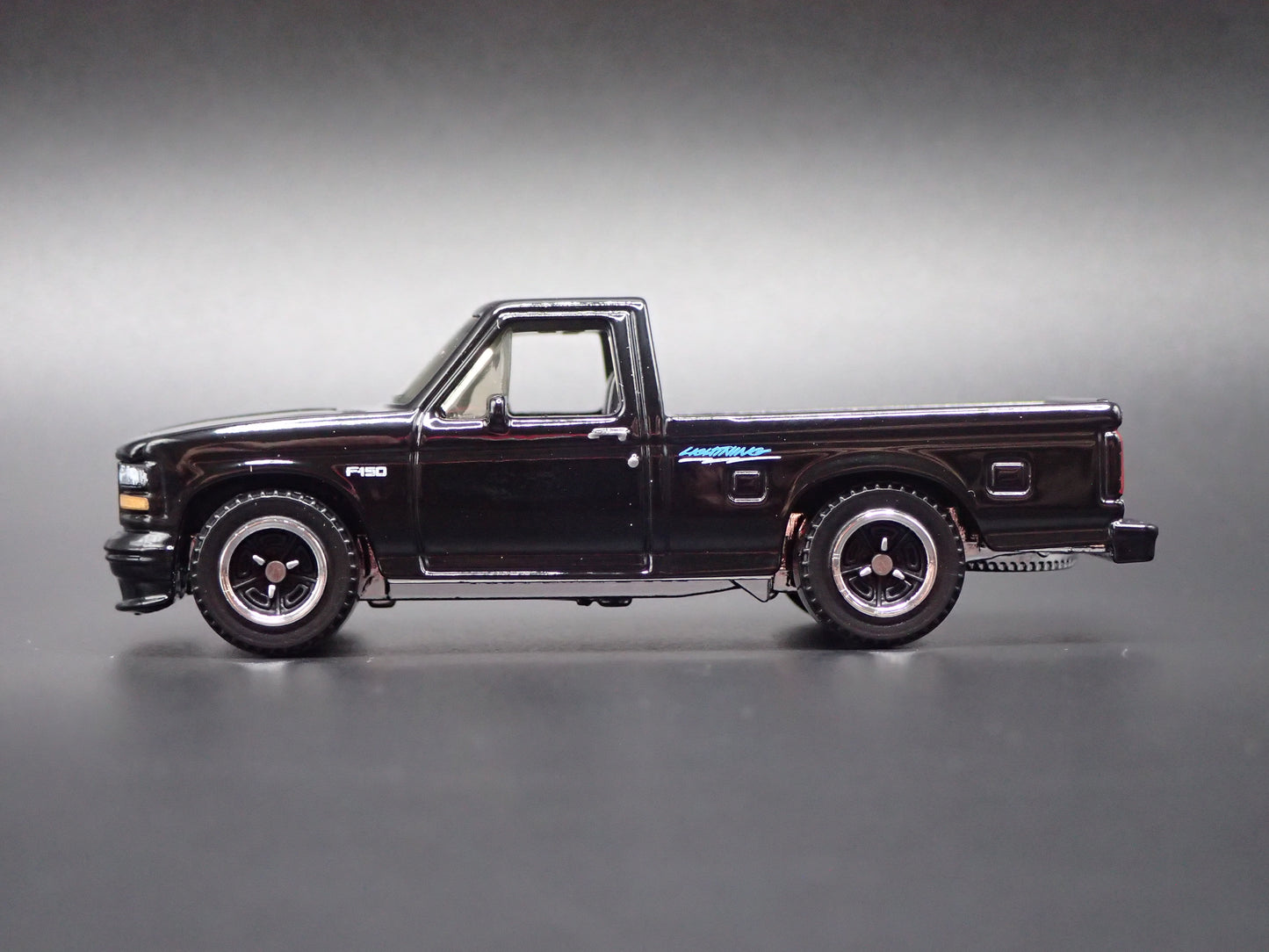 1994 94 FORD SVT F150 LIGHTNING PICKUP TRUCK BLACK 1:64 SCALE DIECAST MODEL CAR