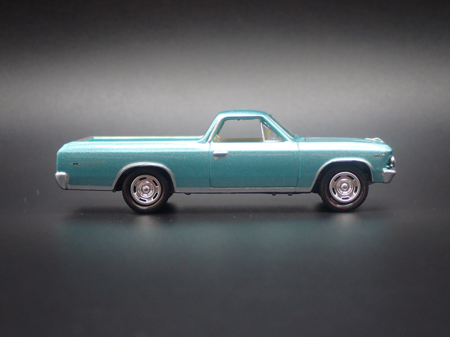 1966 66 CHEVY CHEVROLET EL CAMINO GREEN 1:64 SCALE DIORAMA DIECAST MODEL CAR