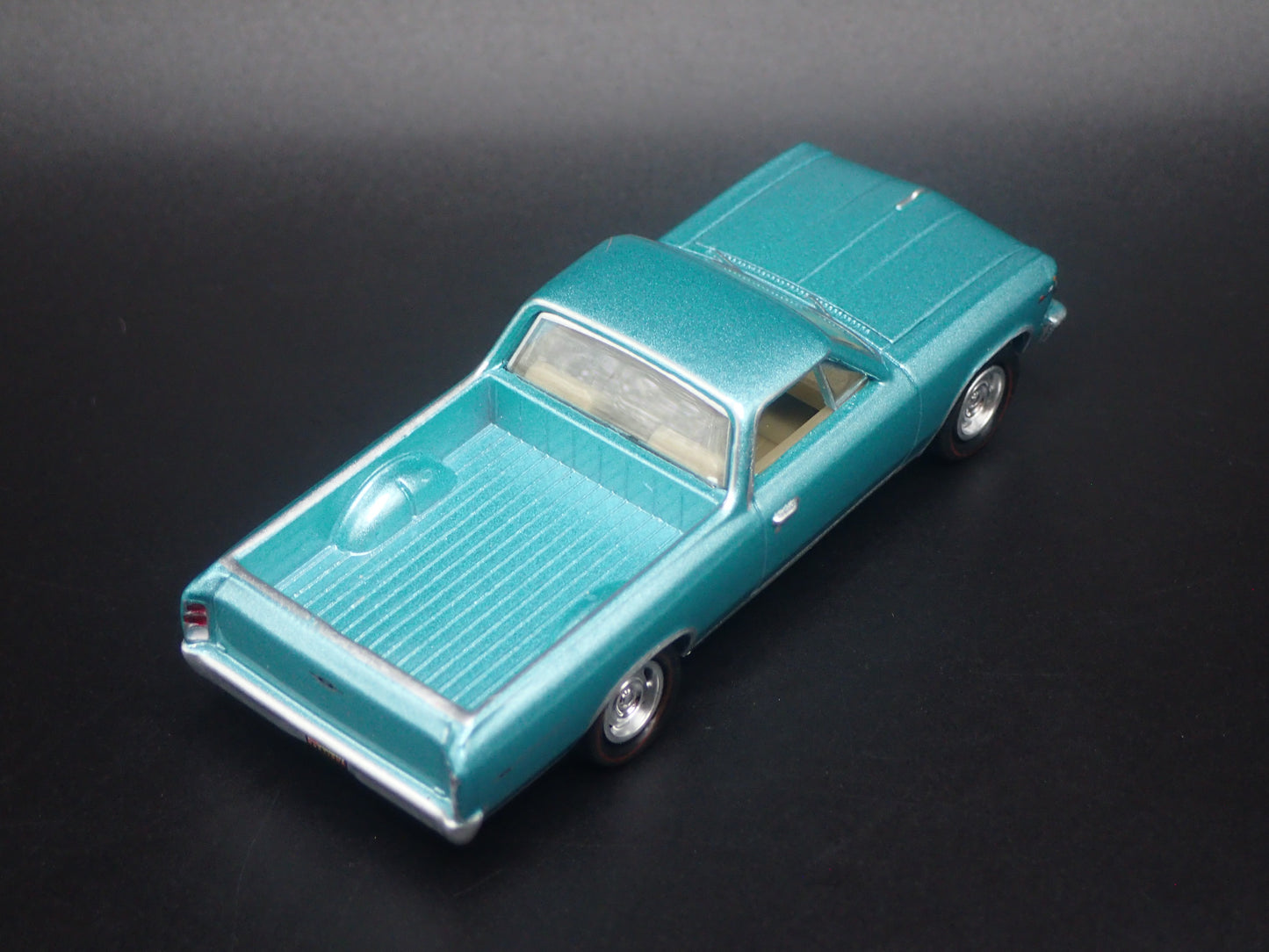 1966 66 CHEVY CHEVROLET EL CAMINO GREEN 1:64 SCALE DIORAMA DIECAST MODEL CAR