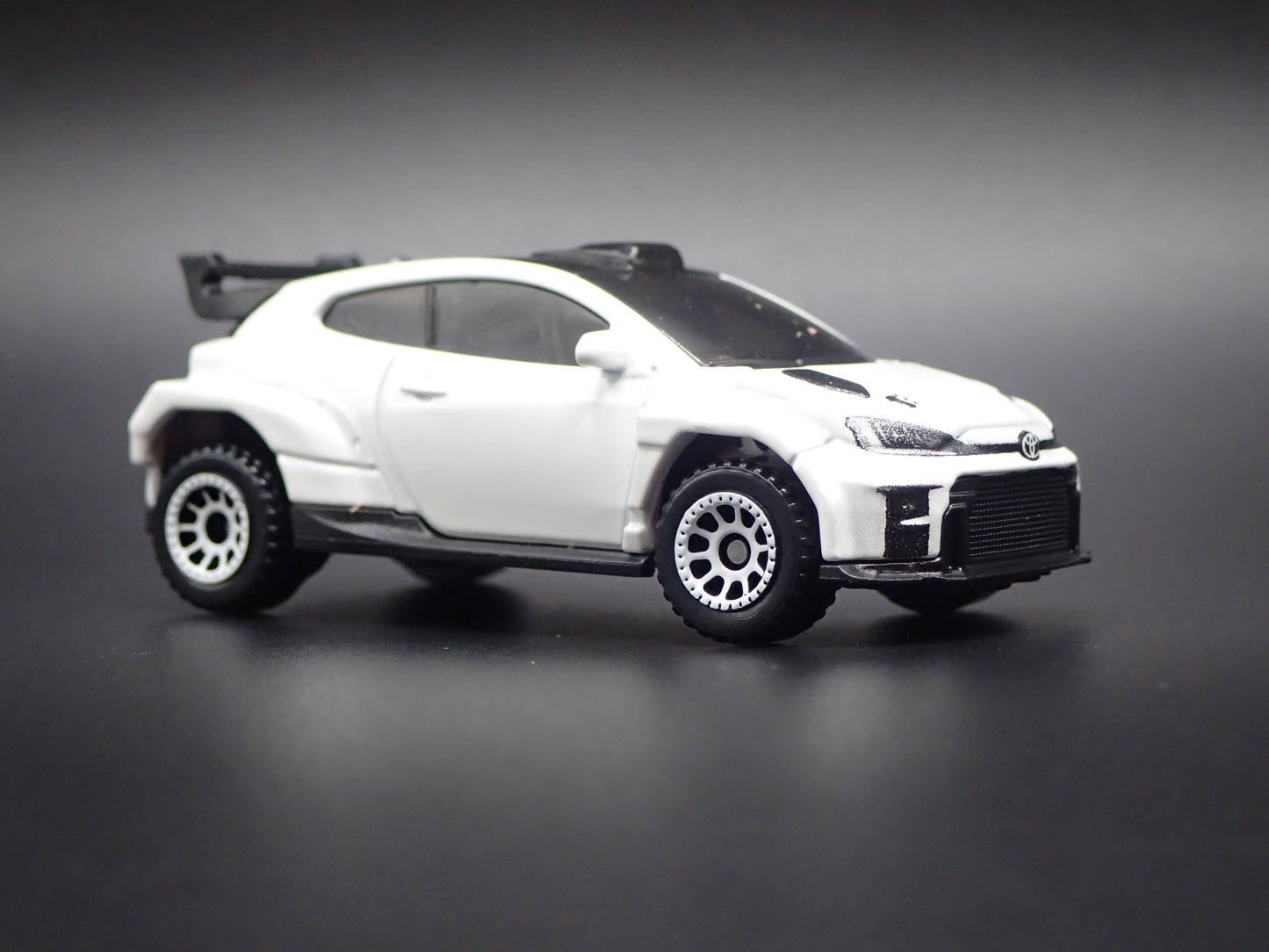 2020-2026 TOYOTA GR YARIS RALLY2 WHITE 1/64 SCALE COLLECTIBLE DIECAST MODEL CAR