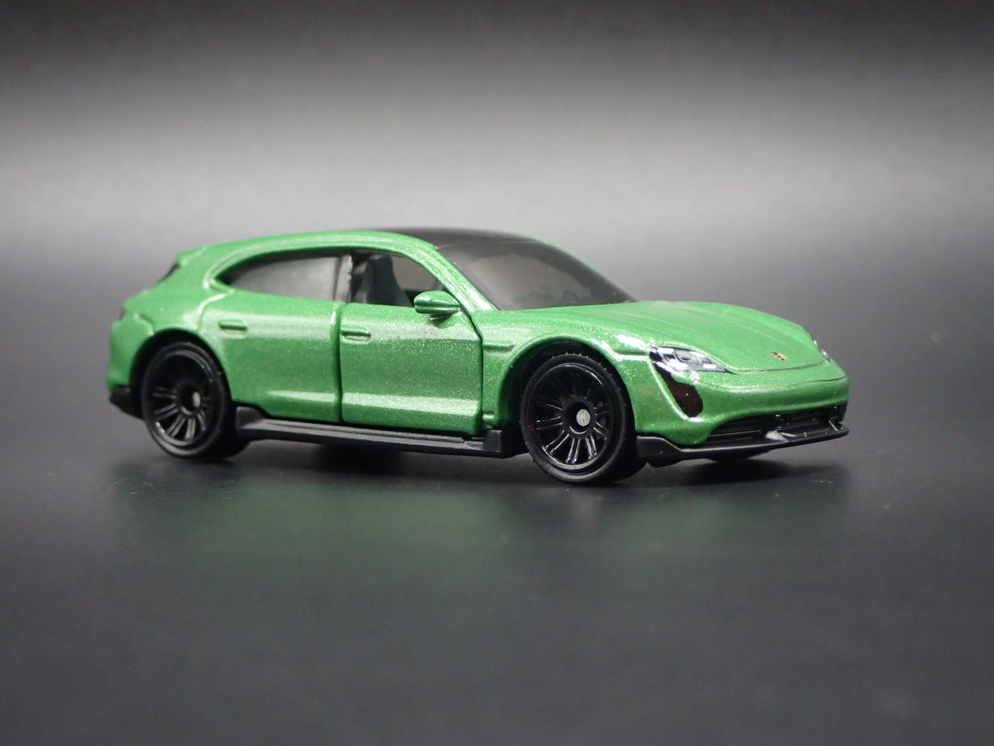 2019-2026 PORSCHE TAYCAN GTS SPORT TURISMO GREEN 1:64 SCALE DIECAST MODEL CAR