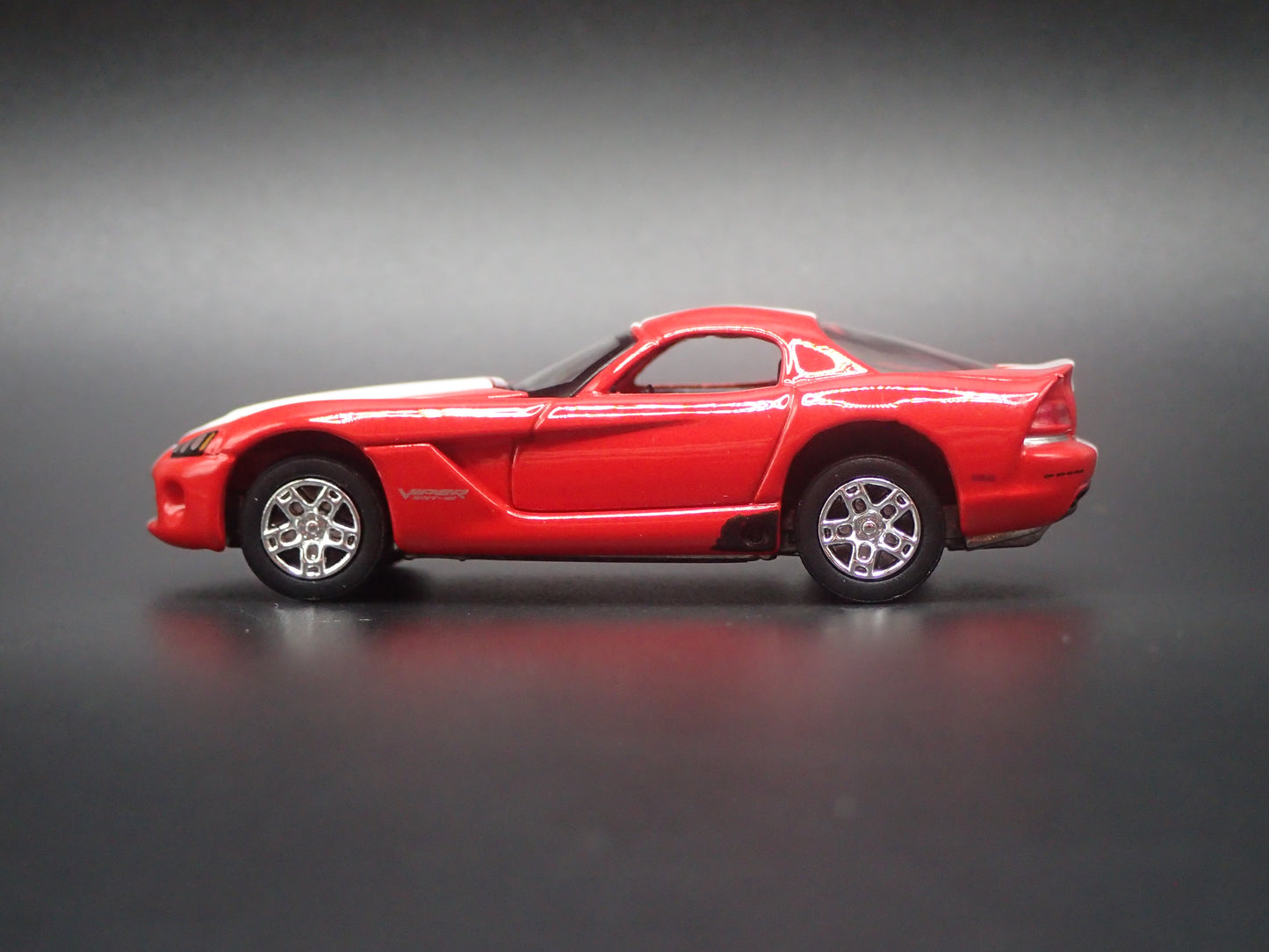 2008-2010 DODGE VIPER SRT10 RED 1/64 SCALE COLLECTIBLE DIECAST MODEL CAR