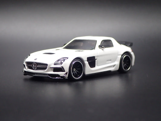 2013-2015 MERCEDES BENZ SLS AMG COUPE BLACK SERIES 1:64 SCALE DIECAST MODEL CAR