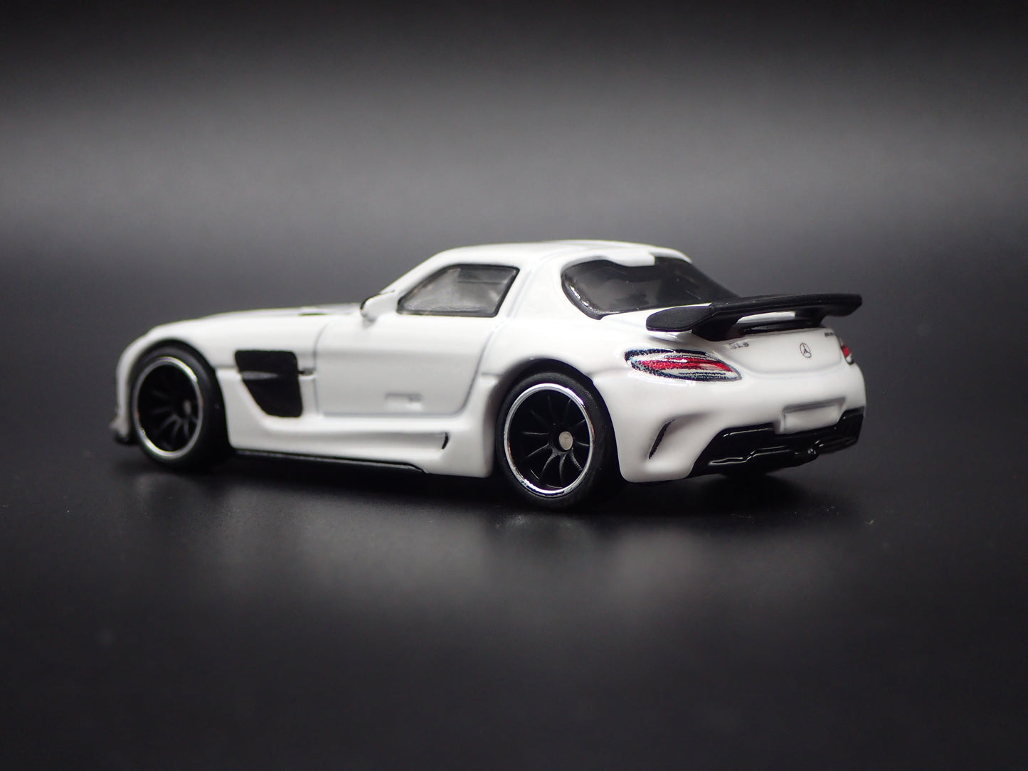 2013-2015 MERCEDES BENZ SLS AMG COUPE BLACK SERIES 1:64 SCALE DIECAST MODEL CAR