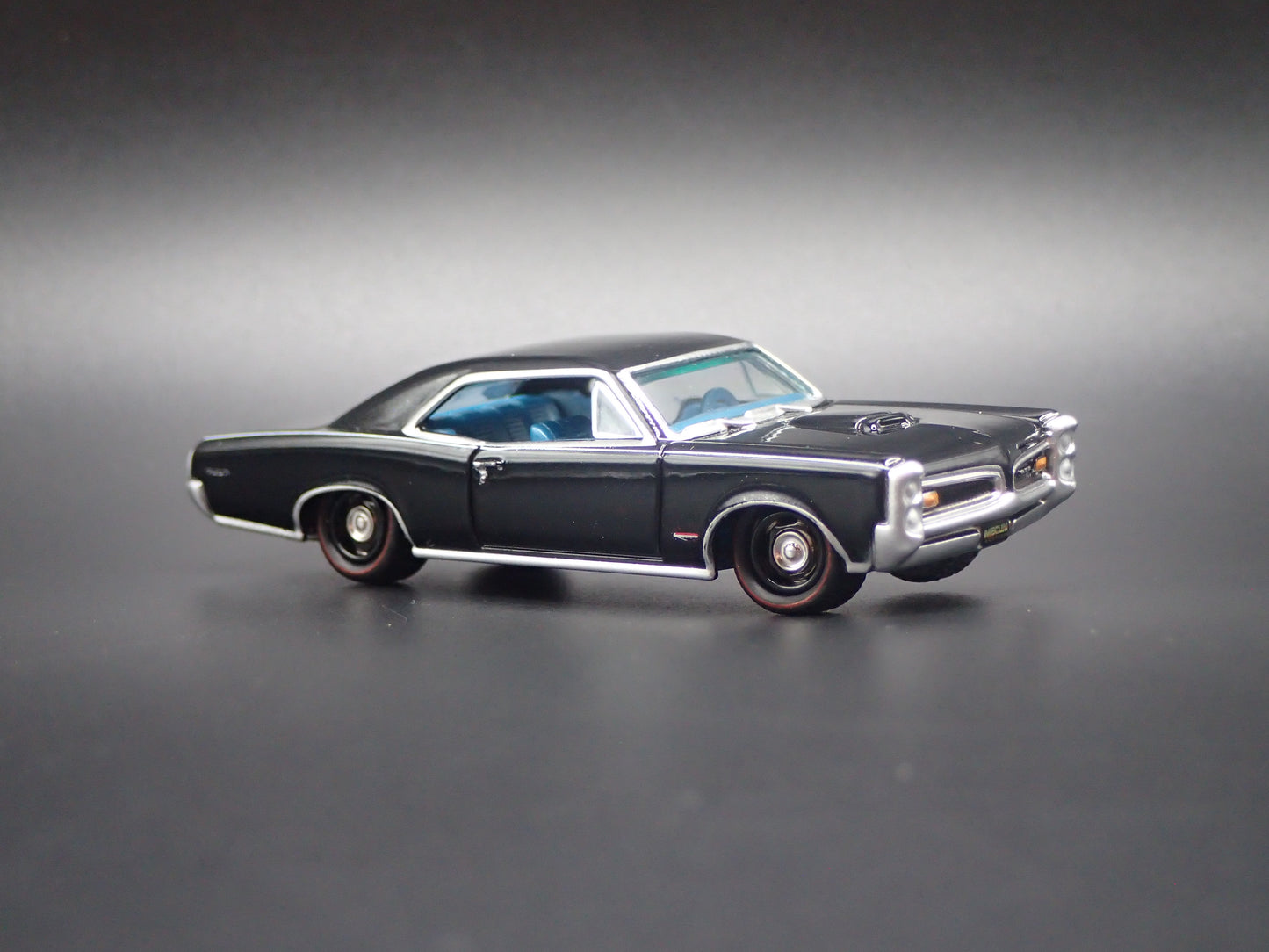1966 66 PONTIAC GTO MUSCLE CAR BLACK 1/64 SCALE COLLECTIBLE DIECAST MODEL CAR