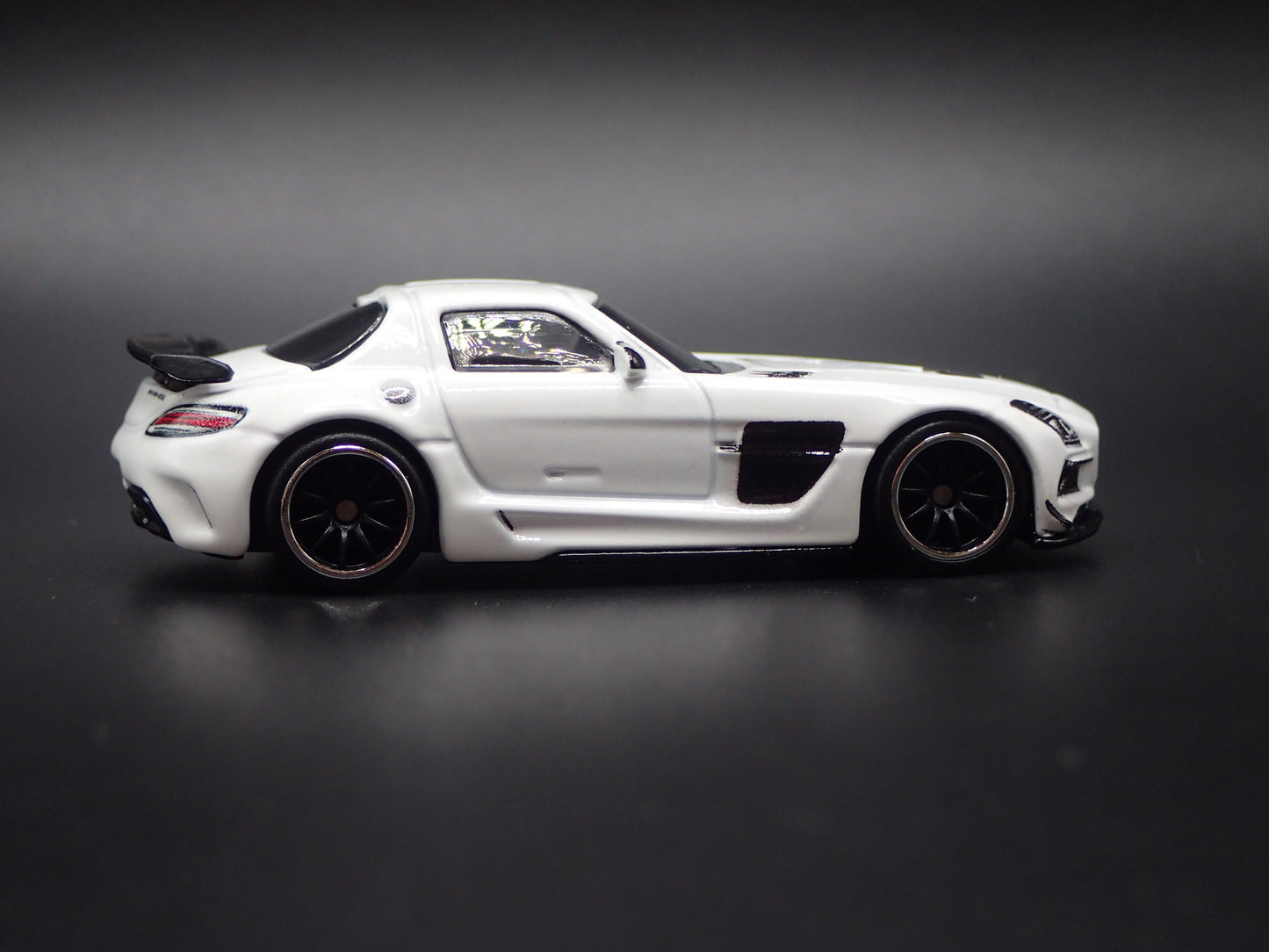 2013-2015 MERCEDES BENZ SLS AMG COUPE BLACK SERIES 1:64 SCALE DIECAST MODEL CAR