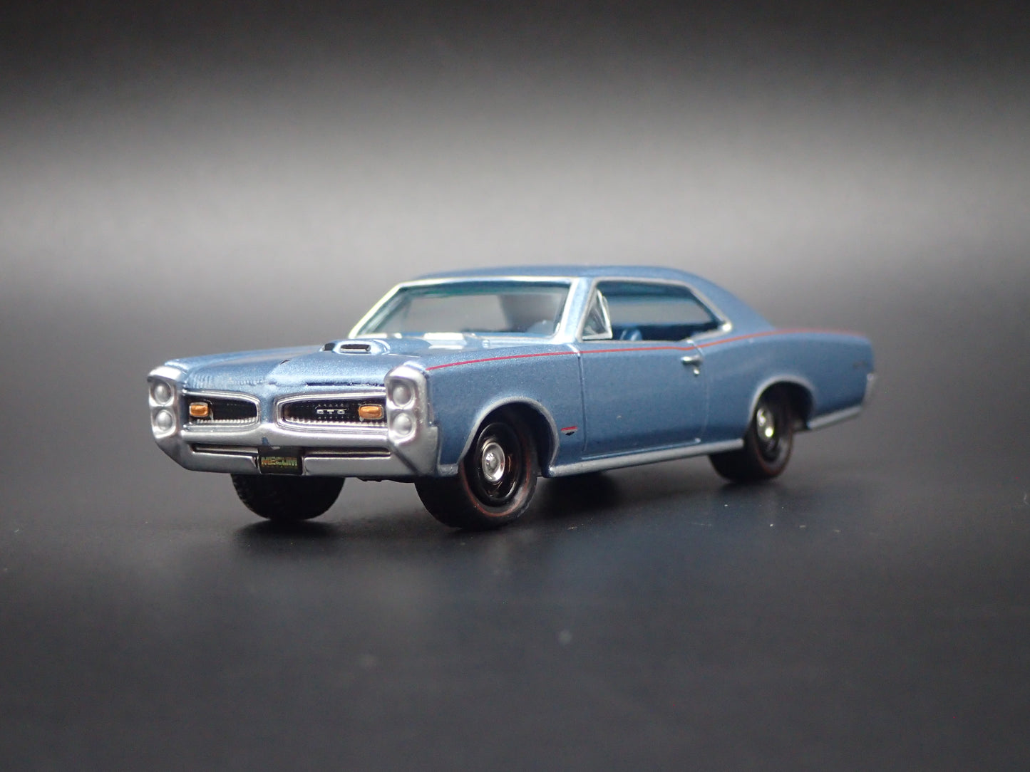 1966 66 PONTIAC GTO MUSCLE CAR 1/64 SCALE COLLECTIBLE DIECAST MODEL CAR