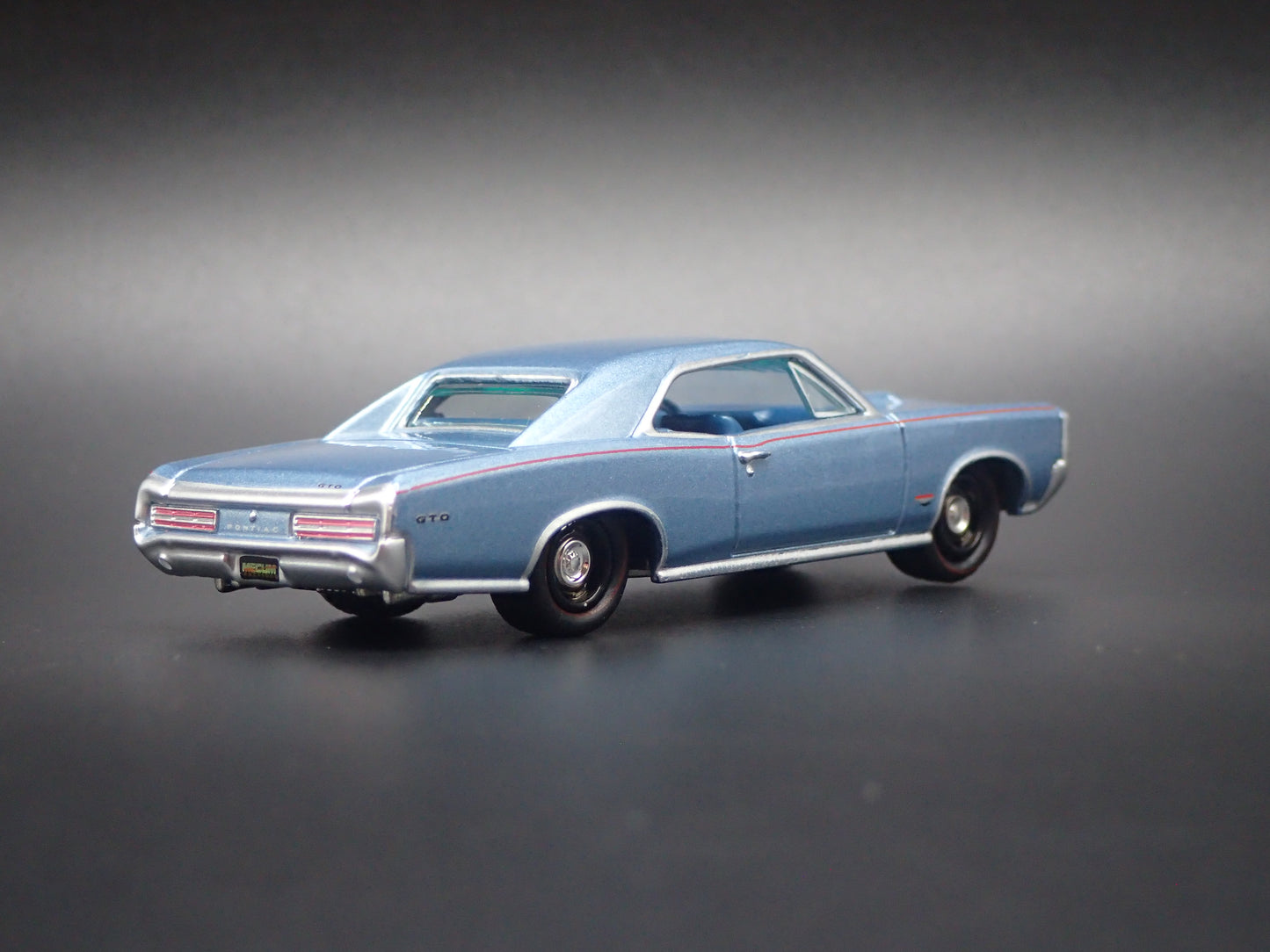 1966 66 PONTIAC GTO MUSCLE CAR 1/64 SCALE COLLECTIBLE DIECAST MODEL CAR