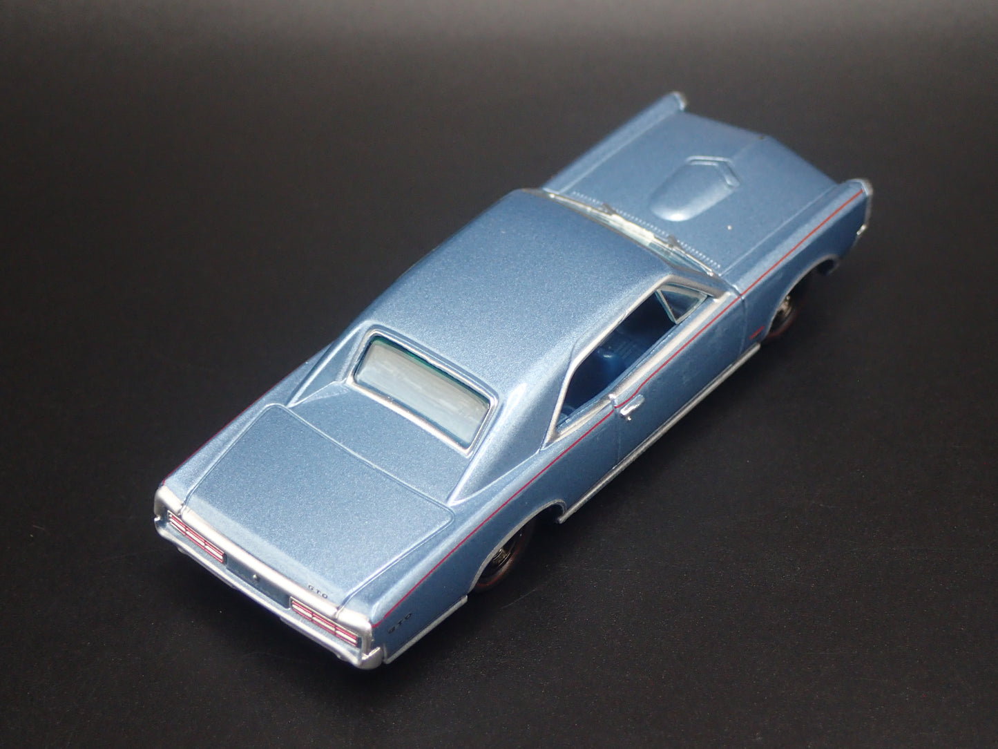 1966 66 PONTIAC GTO MUSCLE CAR 1/64 SCALE COLLECTIBLE DIECAST MODEL CAR