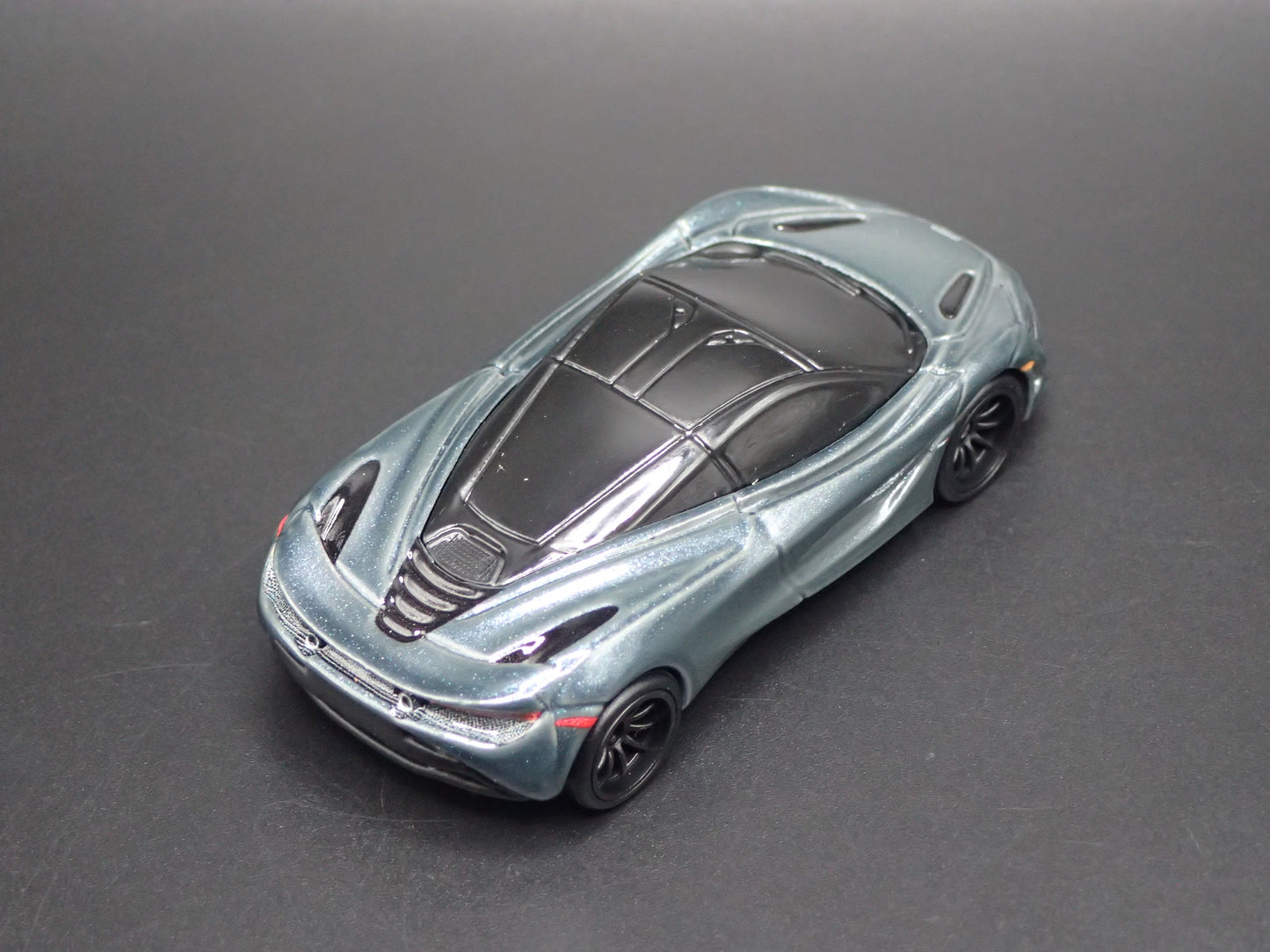 2017-2023 MCLAREN 720S SUPER CAR GRAY 1:64 SCALE DIORAMA DIECAST MODEL CAR
