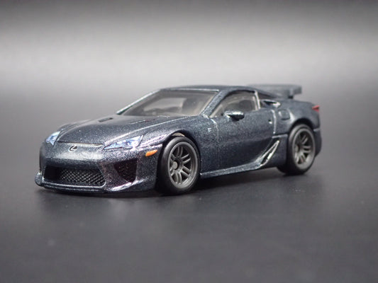 2010-2012 LEXUS LFA SUPER CAR GRAY 1/64 SCALE COLLECTIBLE DIORAMA DIECAST MODEL CAR