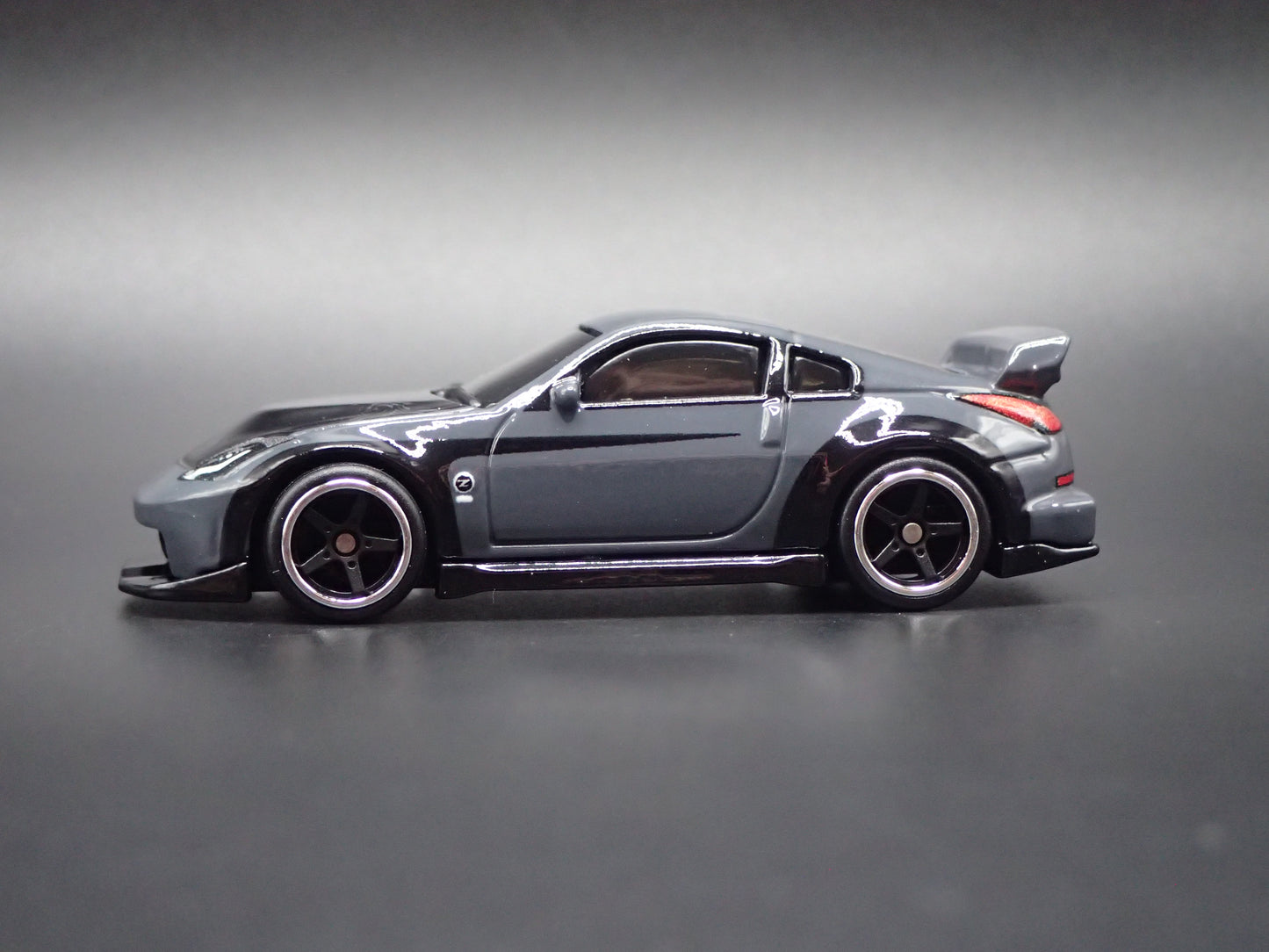 2003-2009 NISSAN 350Z FAST & FURIOUS 1:64 SCALE COLLECTIBLE DIECAST MODEL CAR