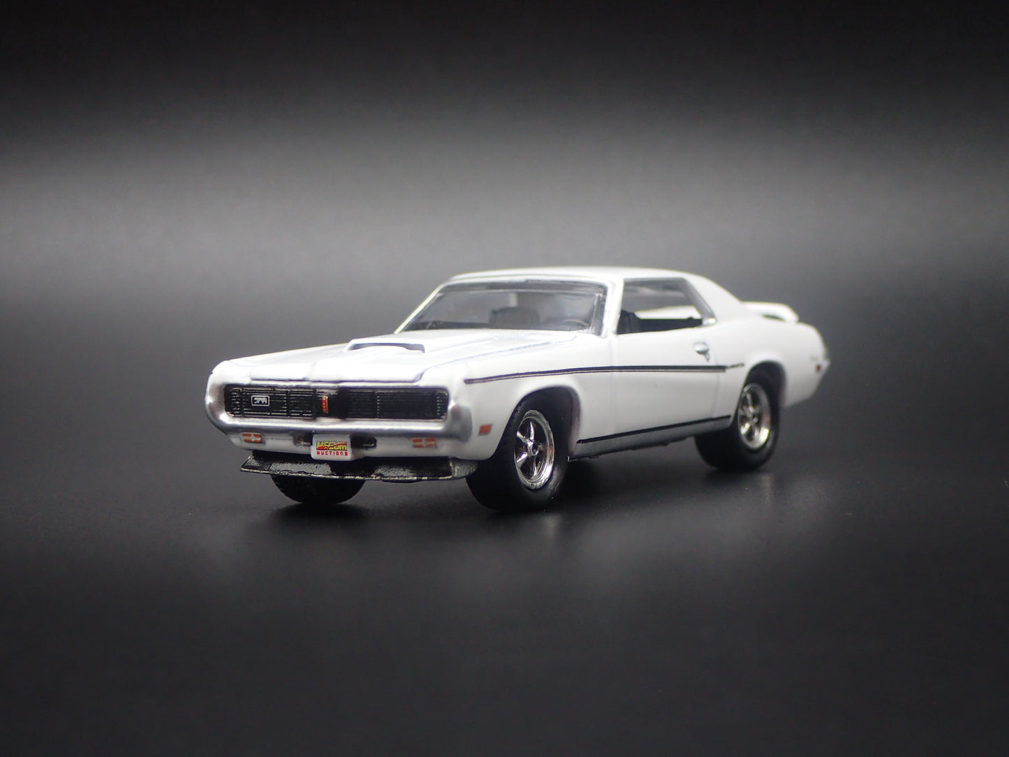 1969 69 MERC MERCURY COUGAR ELIMINATOR WHITE 1:64 SCALE DIECAST MODEL CAR