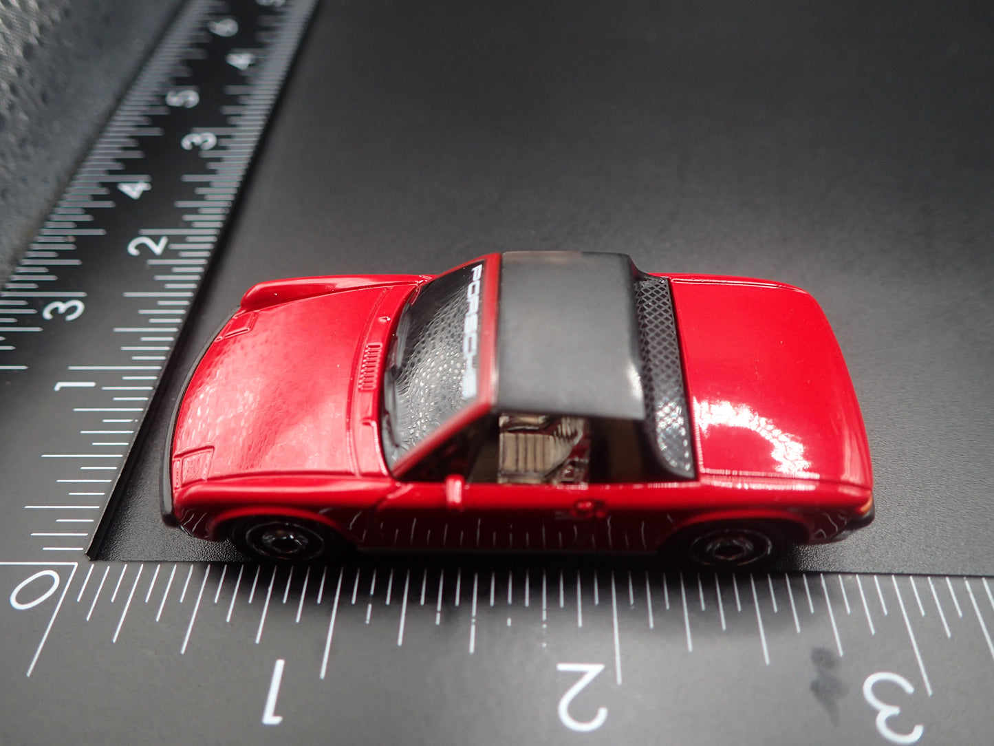 1969-1976 PORSCHE 914 RED 1:64 SCALE COLLECTIBLE DIORAMA DIECAST MODEL CAR