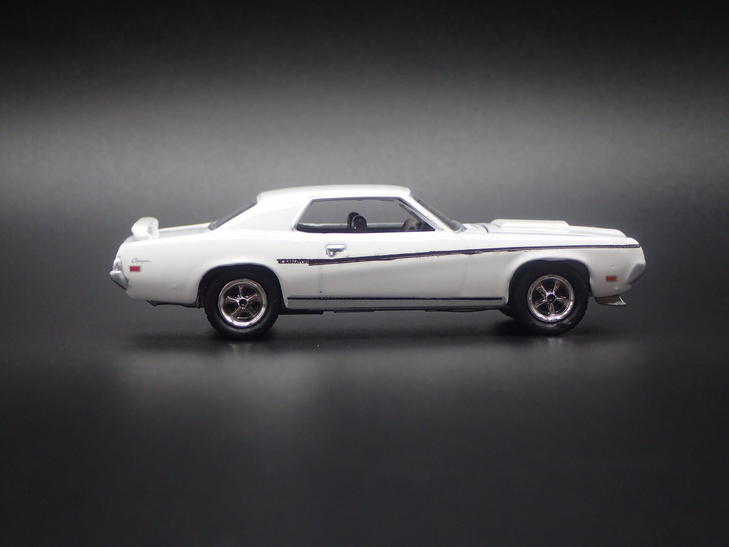 1969 69 MERC MERCURY COUGAR ELIMINATOR WHITE 1:64 SCALE DIECAST MODEL CAR