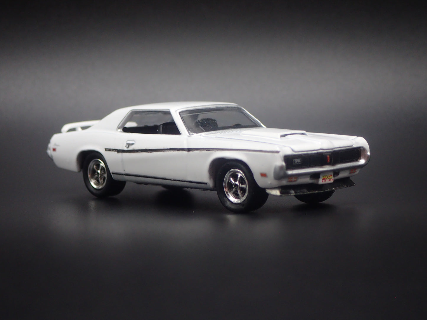 1969 69 MERC MERCURY COUGAR ELIMINATOR WHITE 1:64 SCALE DIECAST MODEL CAR