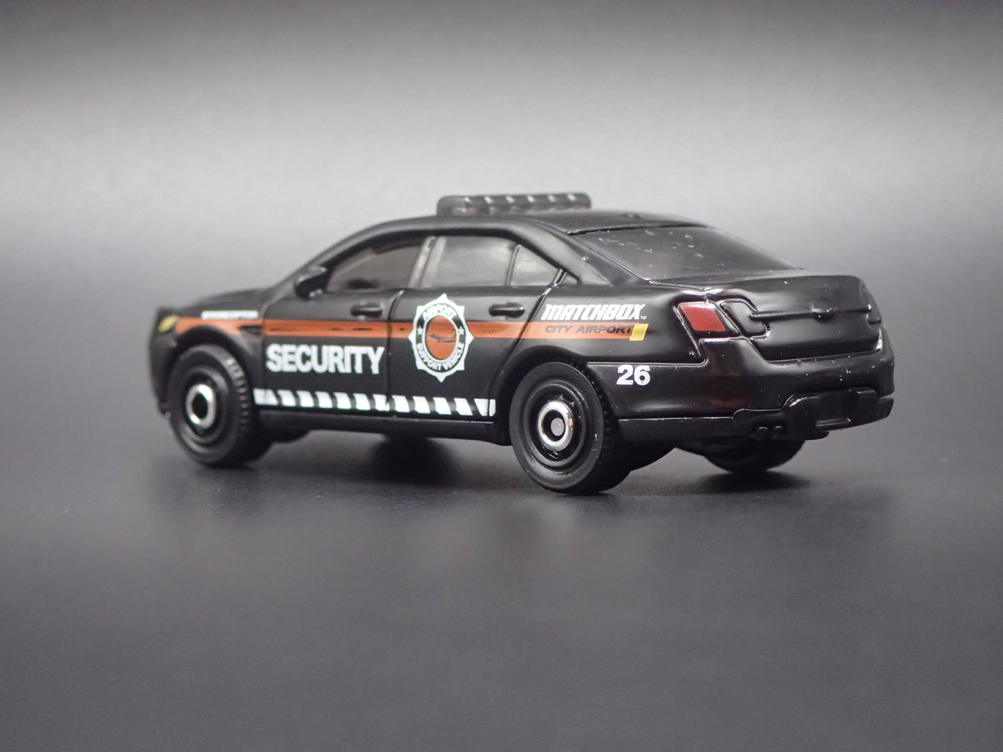 FORD POLICE INTERCEPTOR SECURITY PATROL 1/64 SCALE DIECAST DIORAMA MODEL CAR