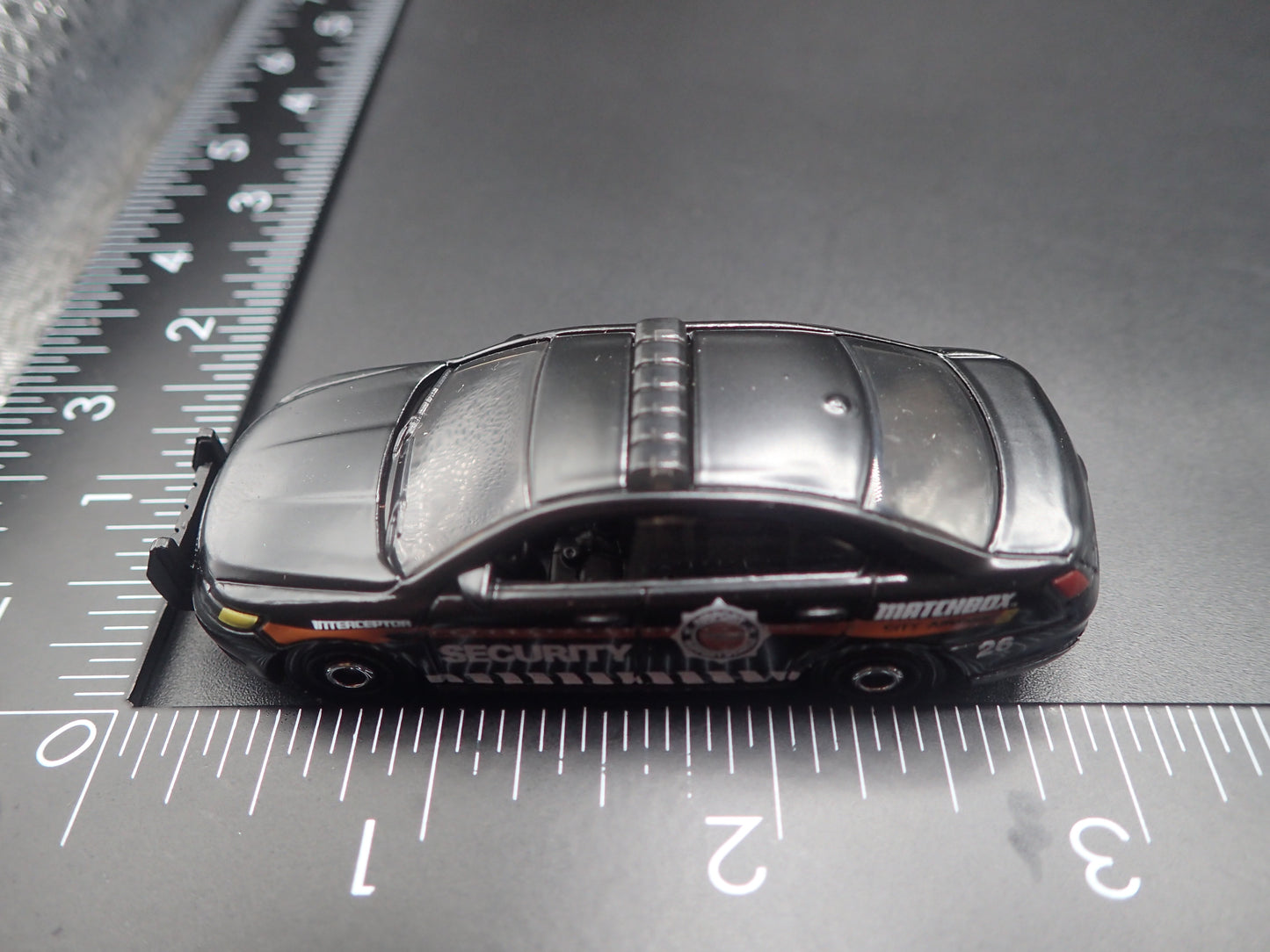 FORD POLICE INTERCEPTOR SECURITY PATROL 1/64 SCALE DIECAST DIORAMA MODEL CAR