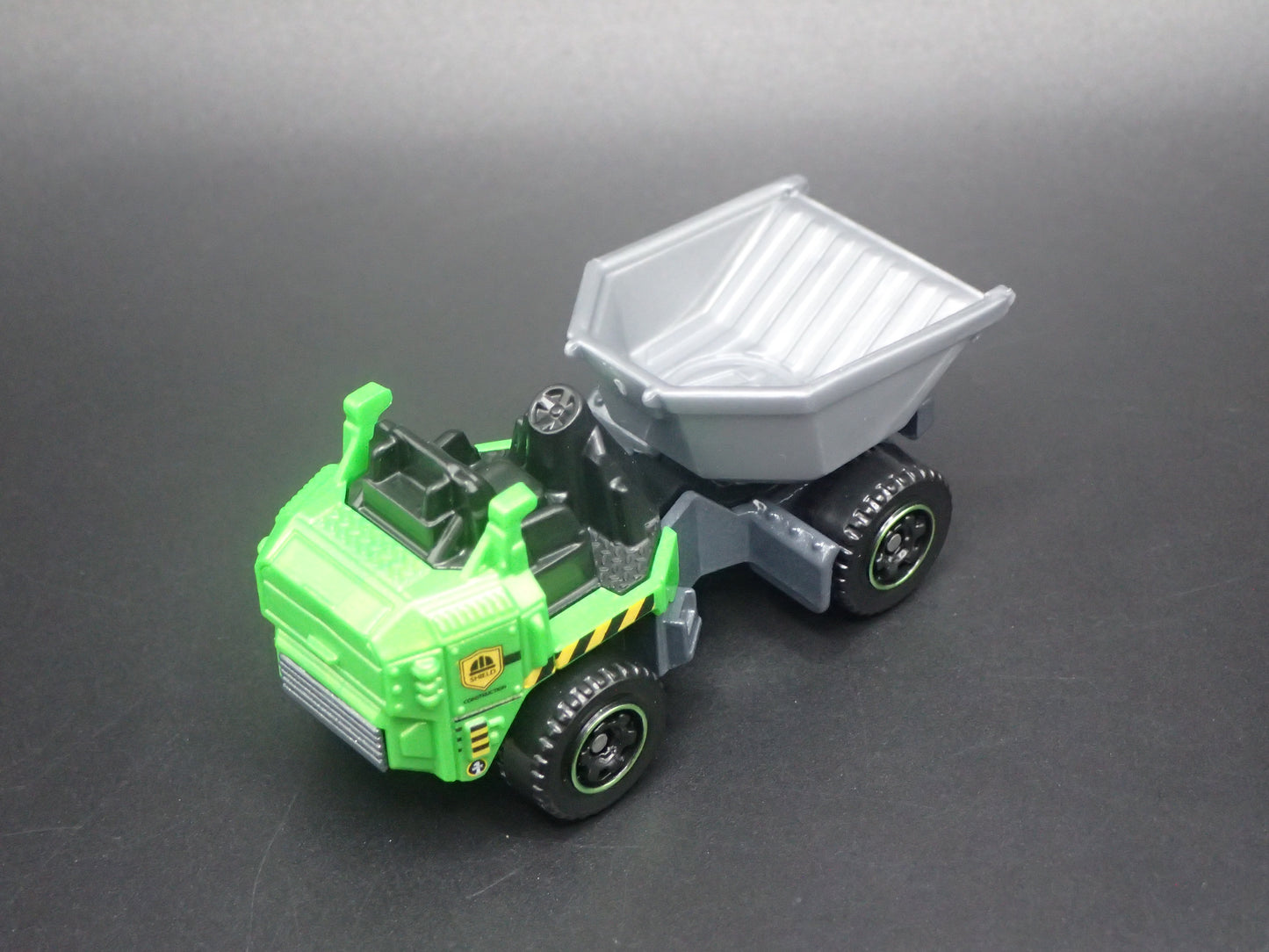 LITTLE DUMP TRUCK GREEN 1:64 MB SCALE COLLECTIBLE DIORAMA DIECAST MODEL CAR