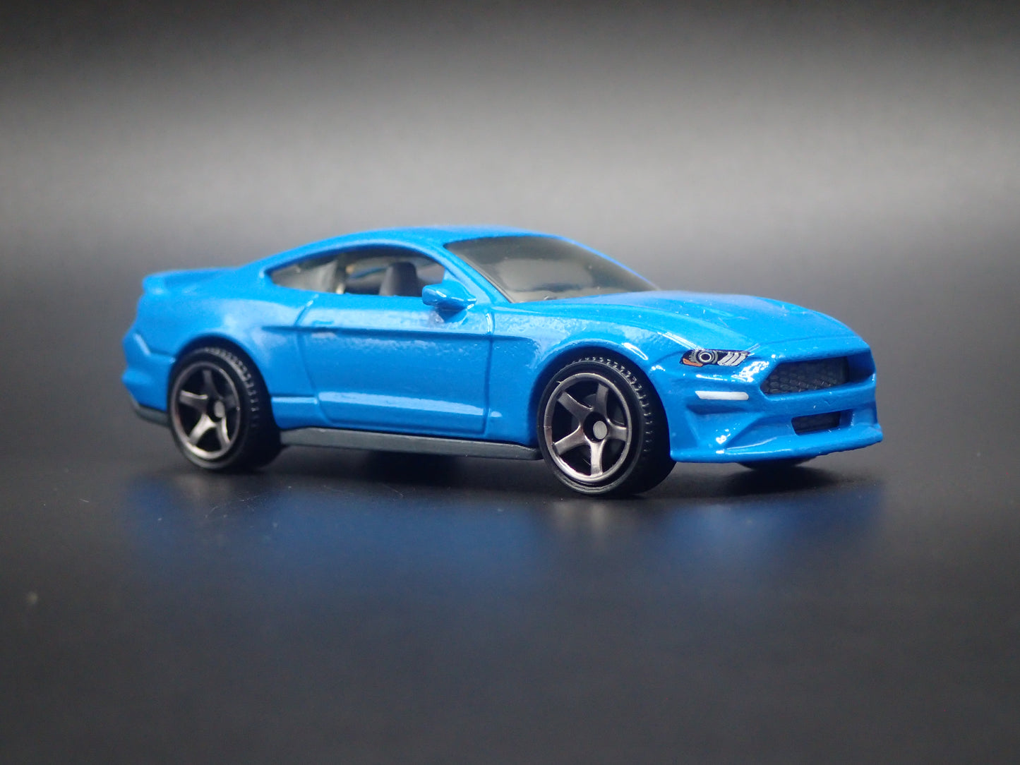 2015-2023 FORD MUSTANG COUPE BLUE 1/64 SCALE COLLECTIBLE DIECAST MODEL CAR