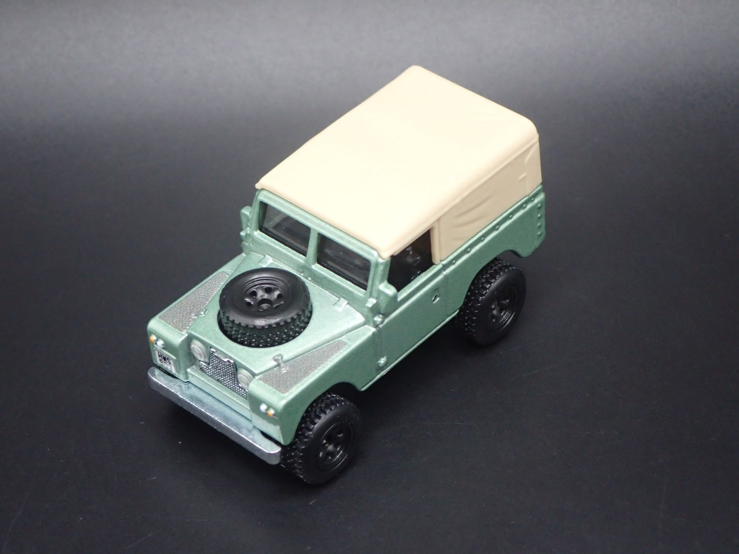1958-1961 LAND ROVER S2 GREEN 1/64 SCALE COLLECTIBLE DIECAST MODEL CAR