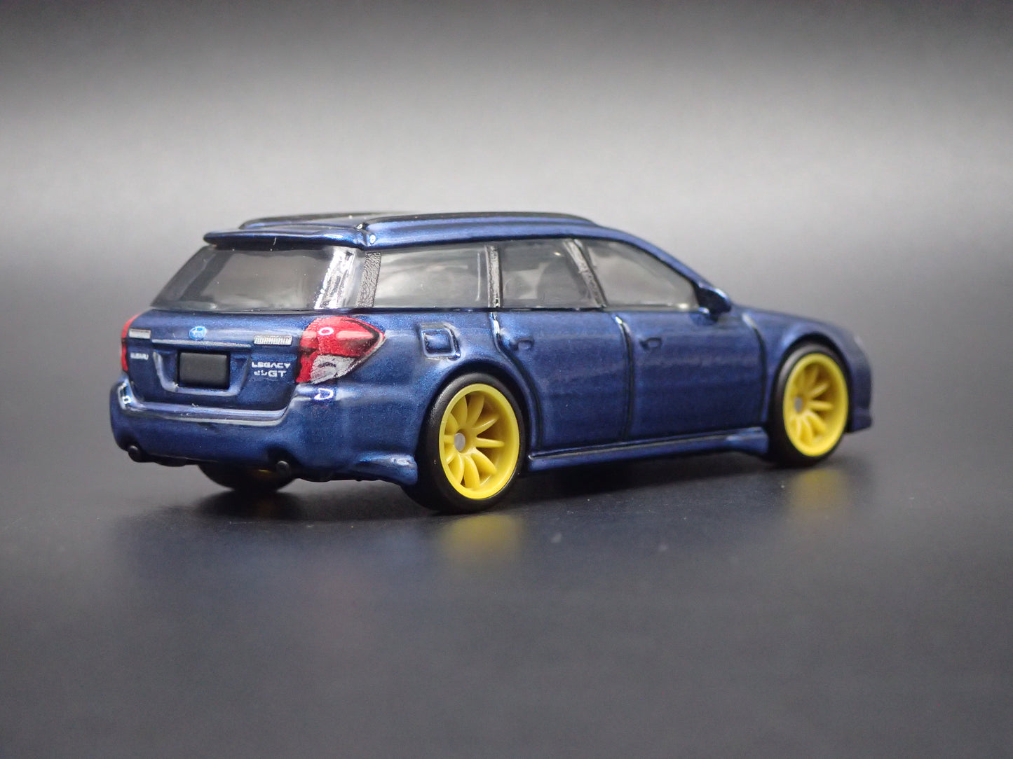 2003-2008 SUBARU LEGACY WAGON GT BP 1:64 SCALE DIORAMA DIECAST MODEL CAR