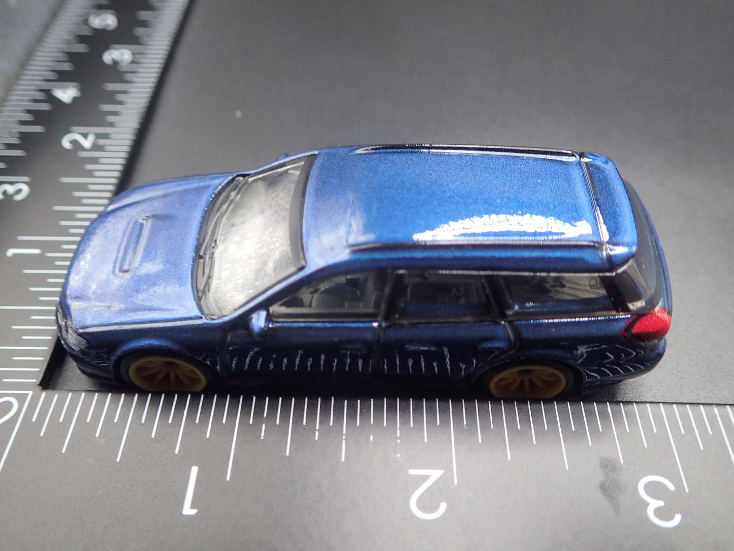 2003-2008 SUBARU LEGACY WAGON GT BP 1:64 SCALE DIORAMA DIECAST MODEL CAR